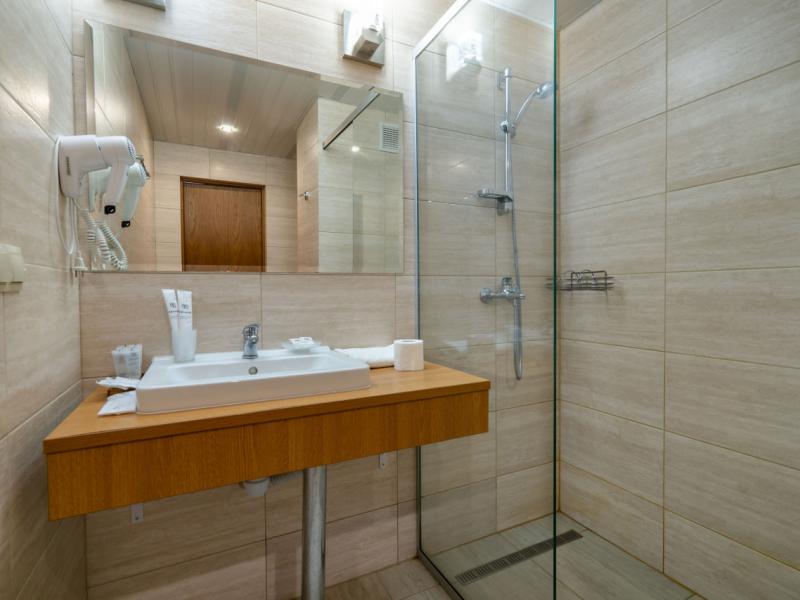 Грейс Небуг Калипсо