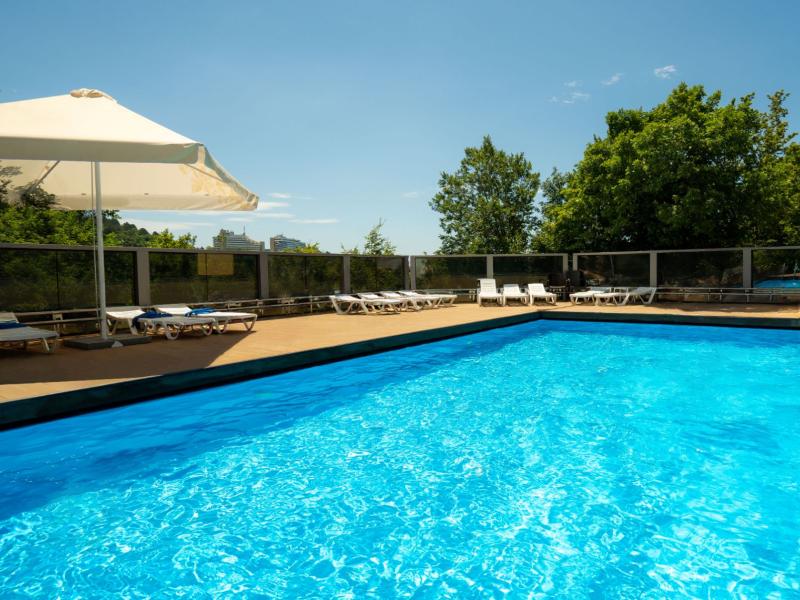 Грейс Небуг Калипсо