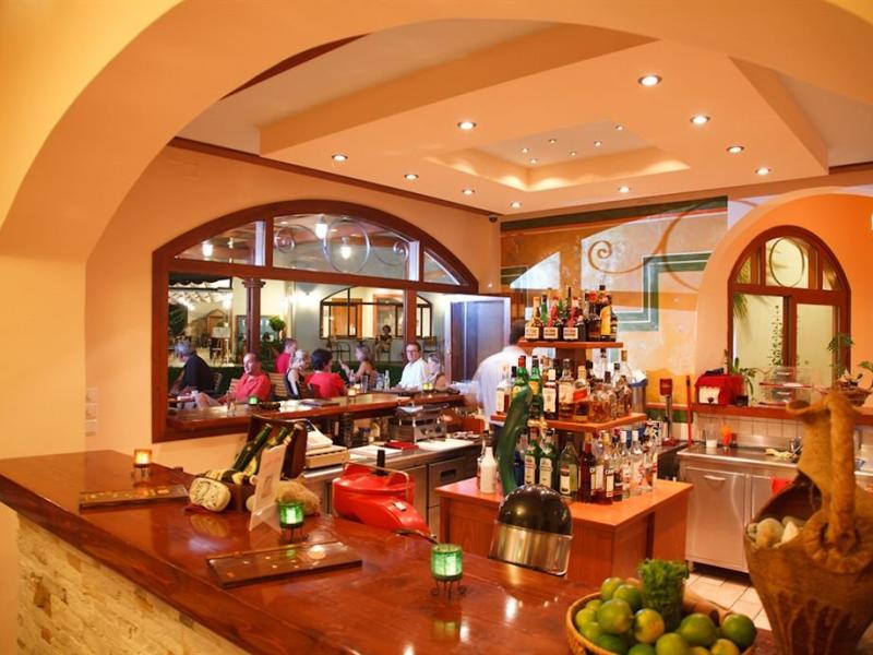 Alianthos Garden Hotel