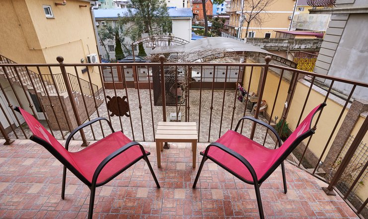 Алиса (ул. Станиславского)