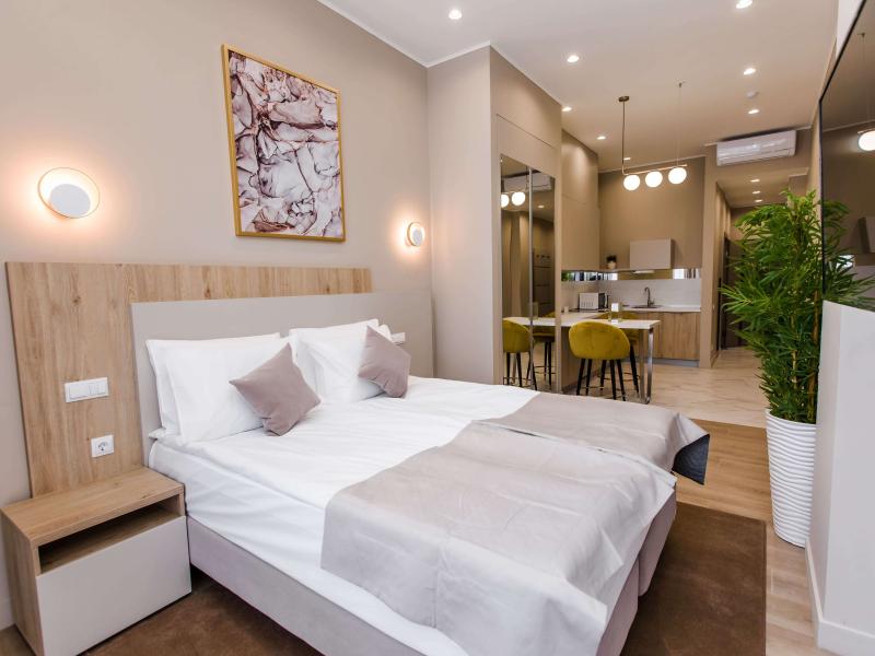 South Mirror Residence