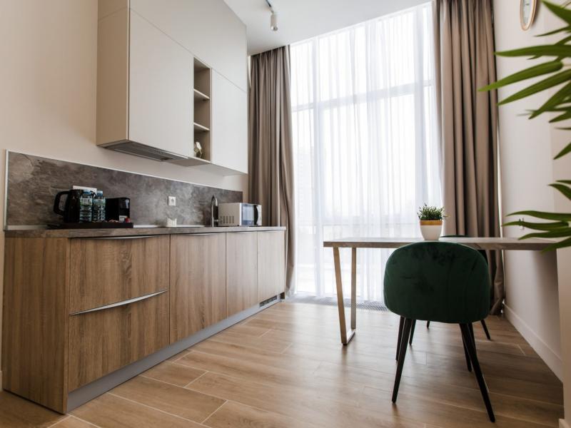 South Mirror Residence