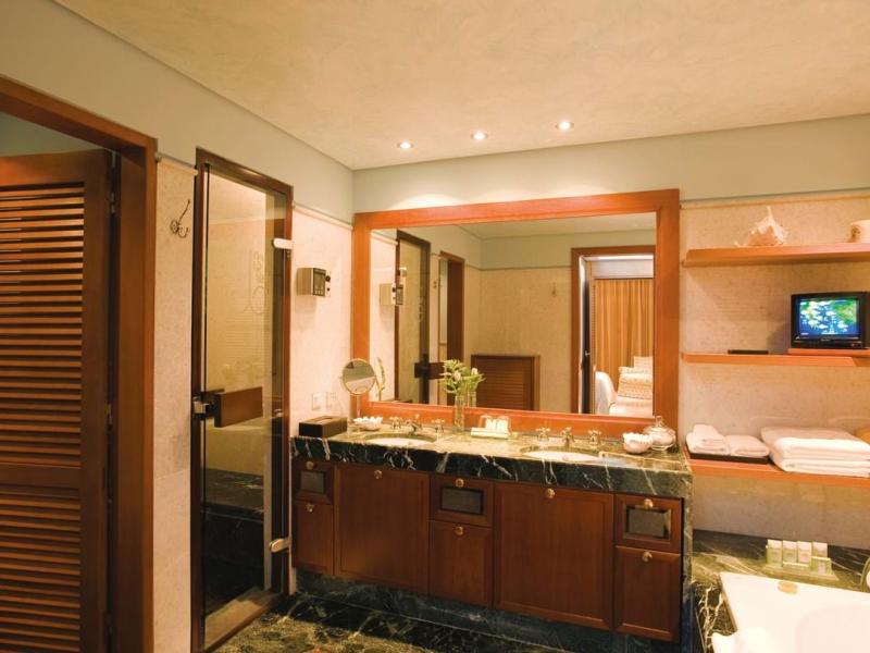 Elounda Beach Premium Gold Club