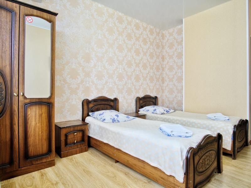 Корона (ул. Школьная)