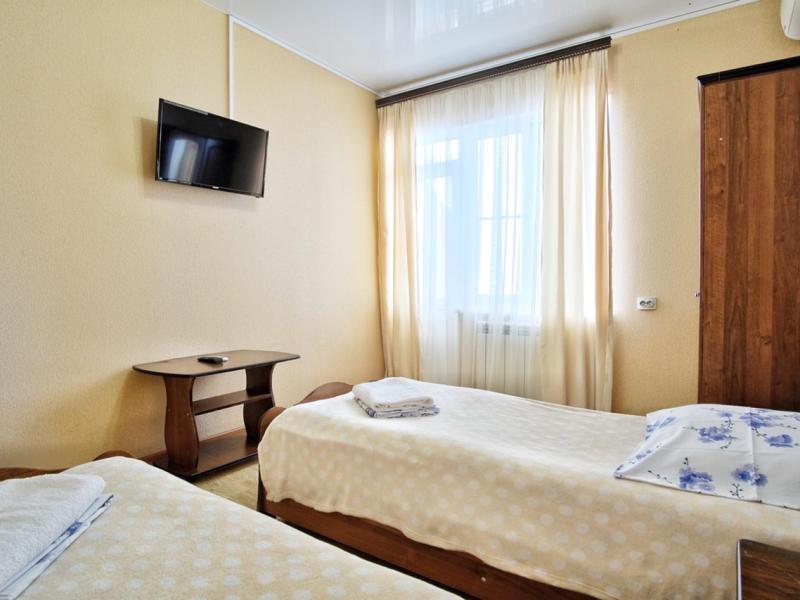 Корона (ул. Школьная)