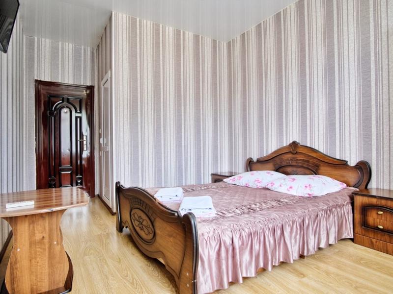 Корона (ул. Школьная)