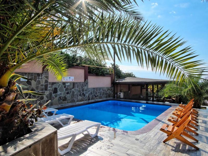 Корона (ул. Школьная)