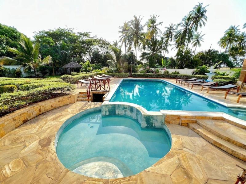 Zanzibar Oceanic Hotel