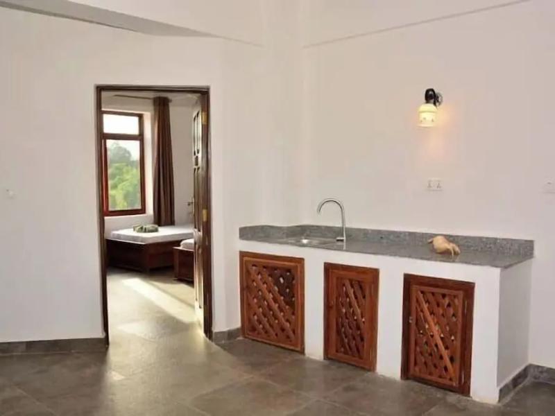 Zanzibar Oceanic Hotel