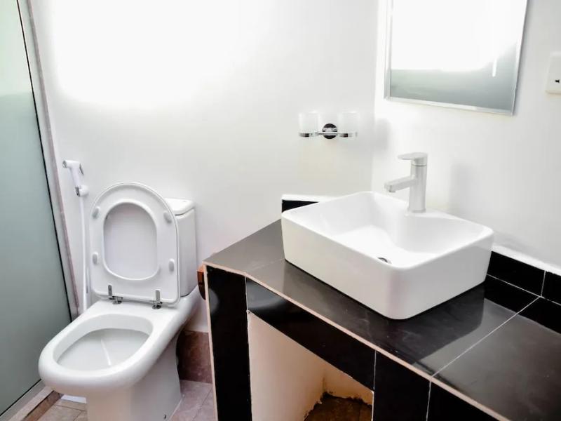 Zanzibar Oceanic Hotel