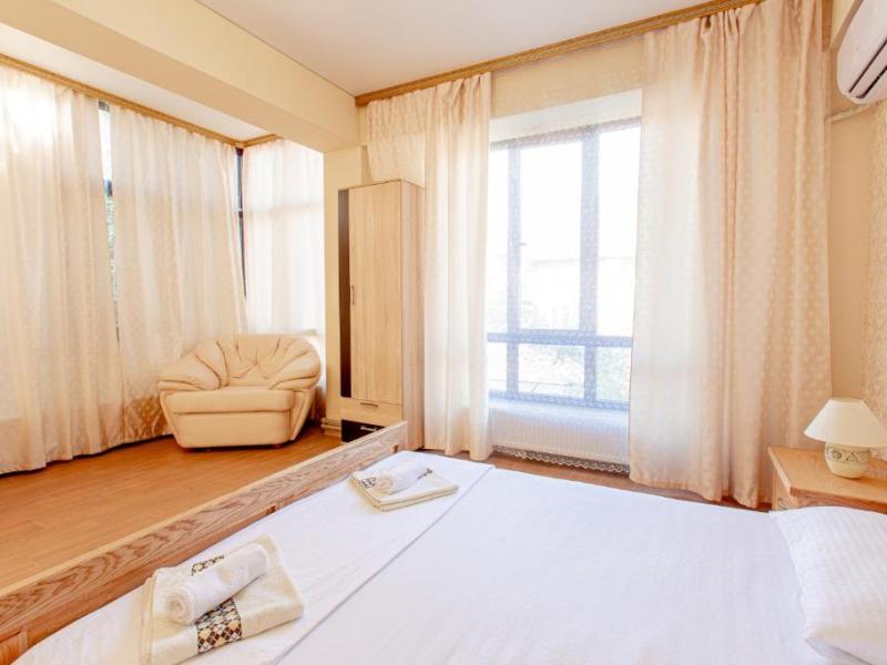 Колибри Beach