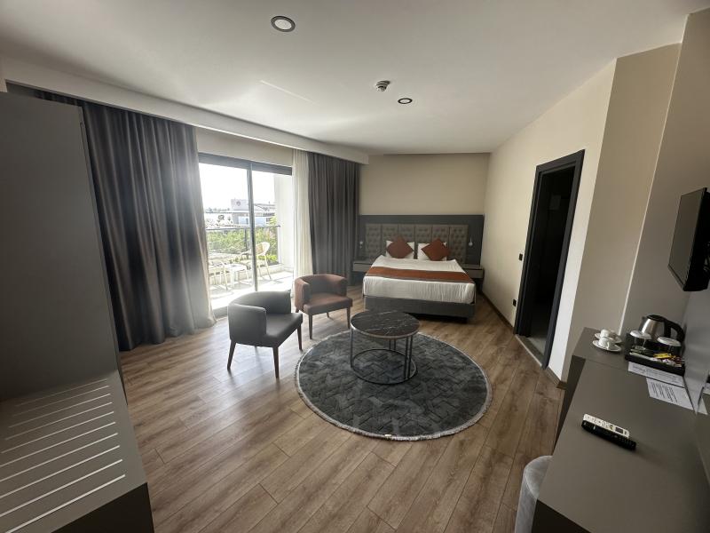 Side Golden Rock Hotel & Spa (16+)