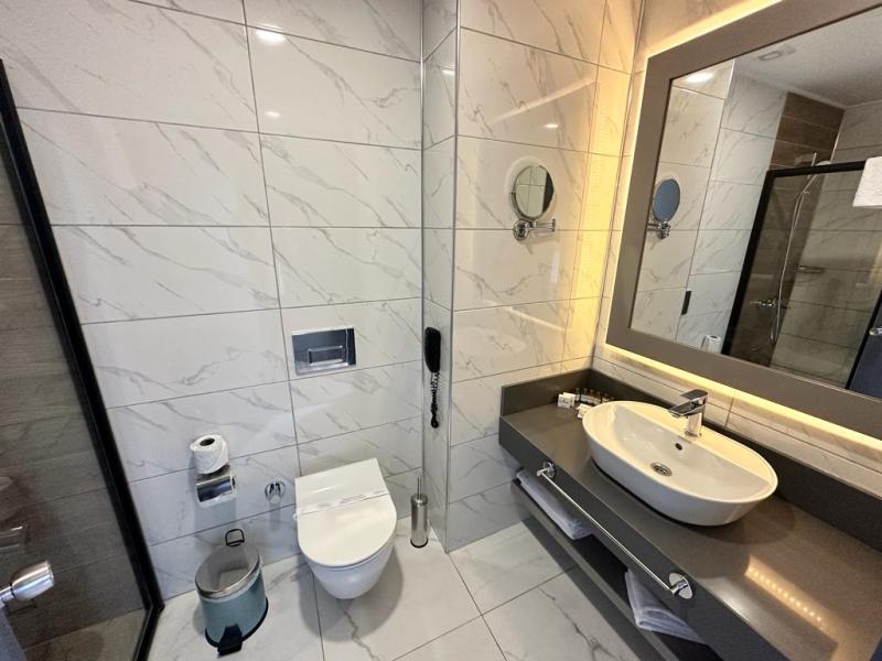 Side Golden Rock Hotel & Spa (16+)