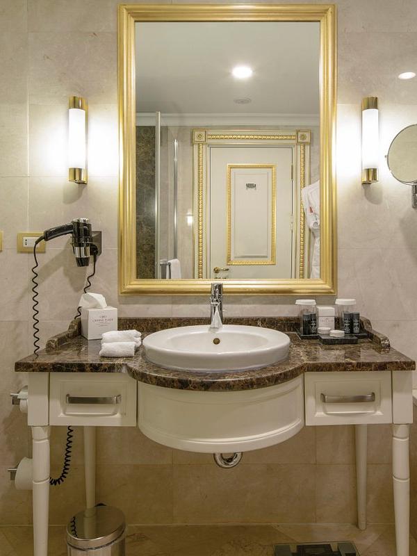 Crowne Plaza Istanbul - Asia