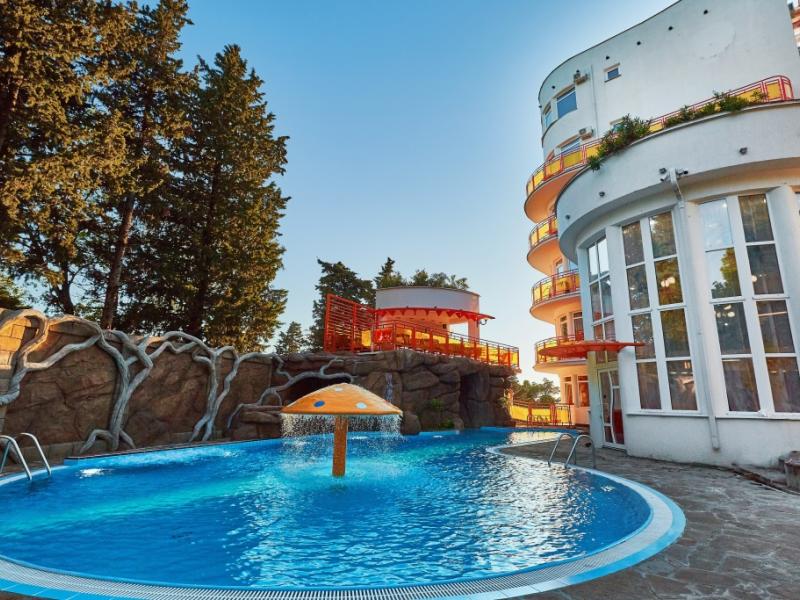 Deesa Hotel (Якорная щель)