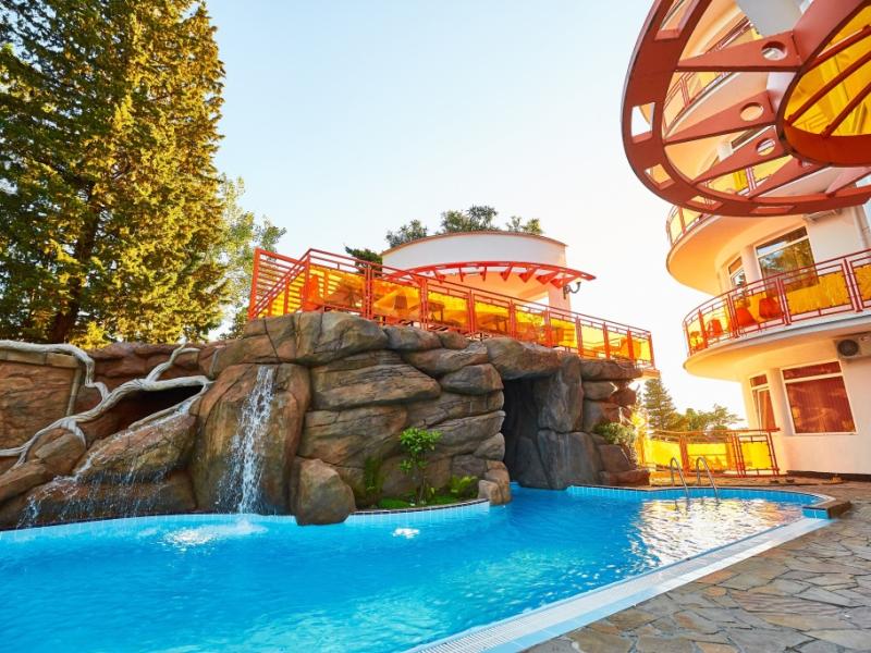 Deesa Hotel (Якорная щель)