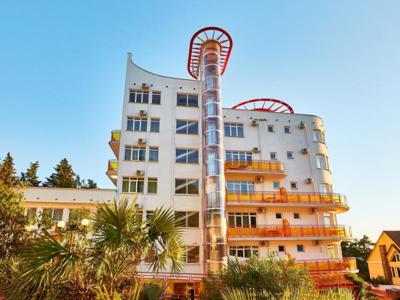 Deesa Hotel (Якорная щель)