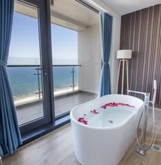 Отель Canvas Danang Beach Hotel Вьетнам, Дананг, фото 2