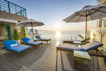 Отель Canvas Danang Beach Hotel Вьетнам, Дананг, фото 66