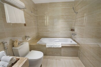 Canvas Danang Beach Hotel