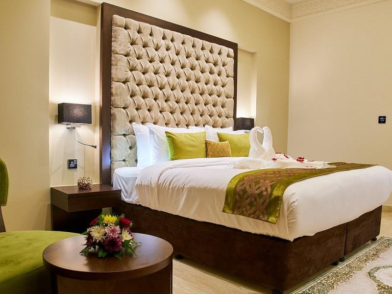 Carlton Dubai Creek Hotel