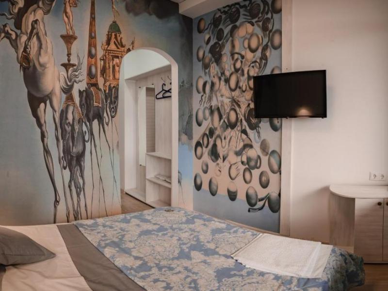 DeArt Hostel