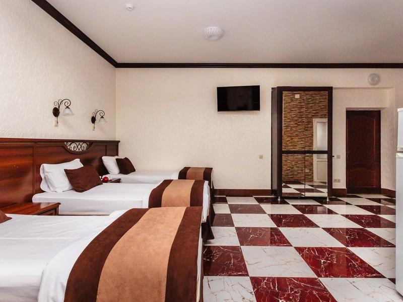 У Оксаны (ул. Пионерская)