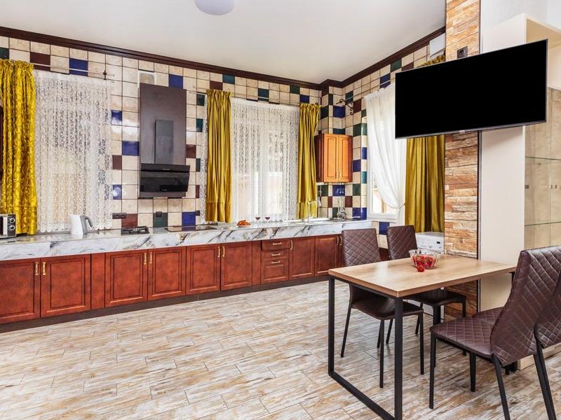 У Оксаны (ул. Пионерская)