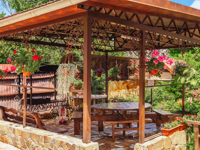 У Оксаны (ул. Пионерская)