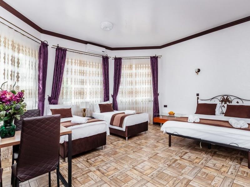 У Оксаны (ул. Пионерская)