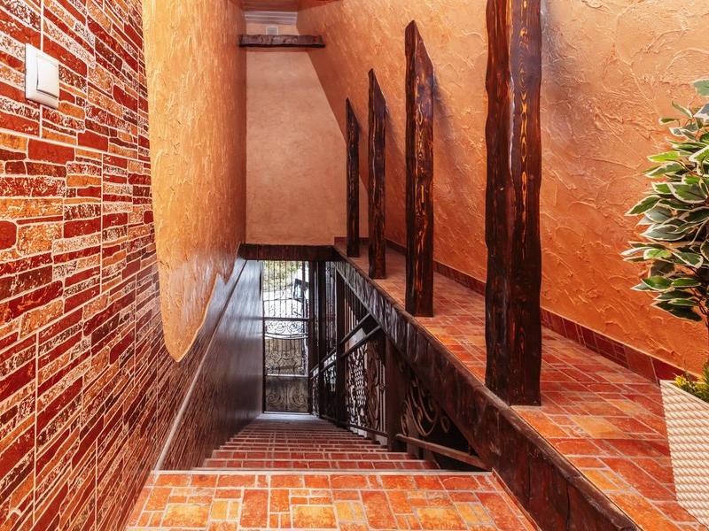 У Оксаны (ул. Пионерская)