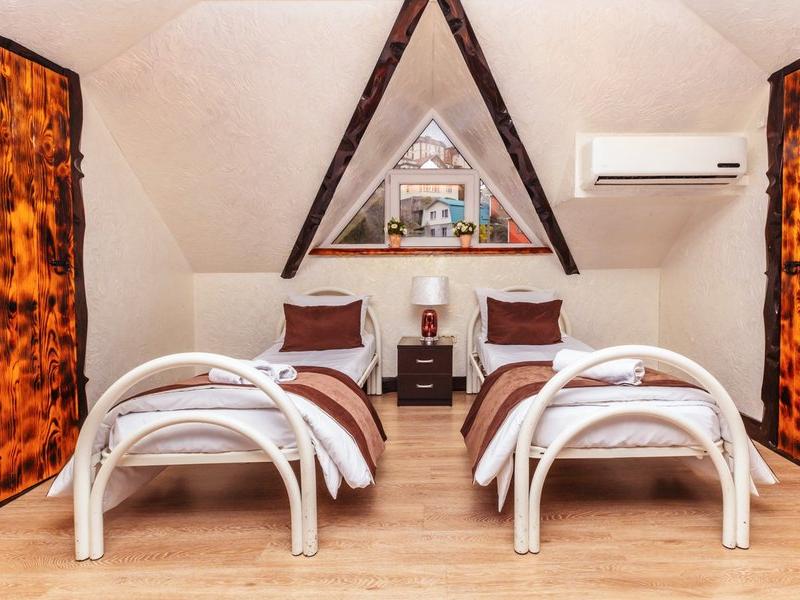 У Оксаны (ул. Пионерская)