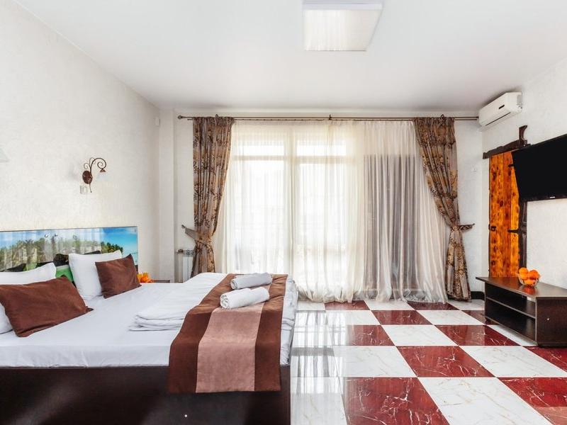 У Оксаны (ул. Пионерская)