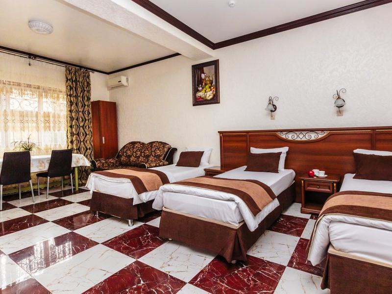 У Оксаны (ул. Пионерская)