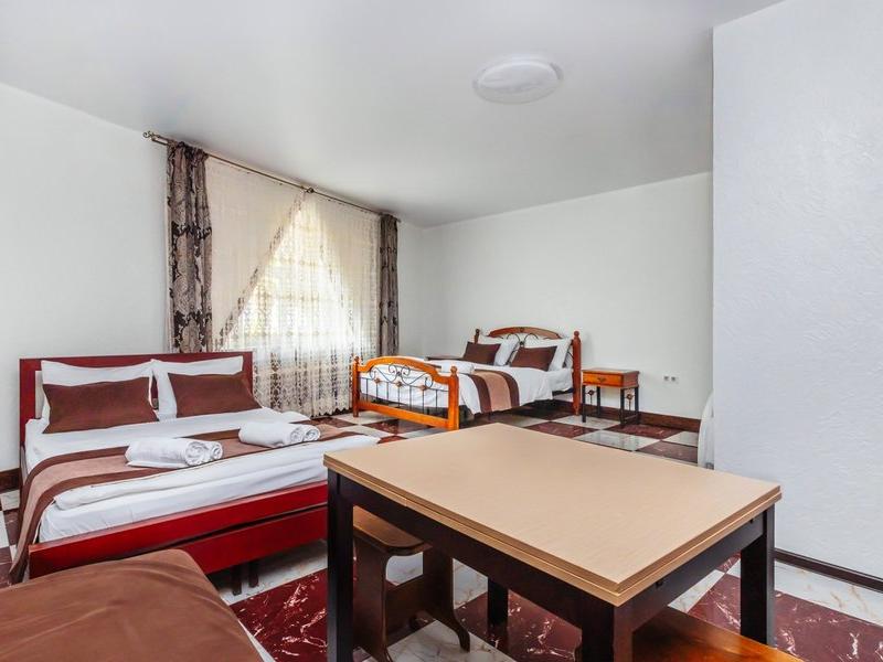 У Оксаны (ул. Пионерская)