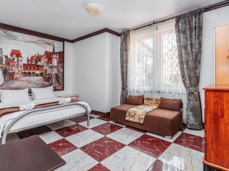 У Оксаны (ул. Пионерская)