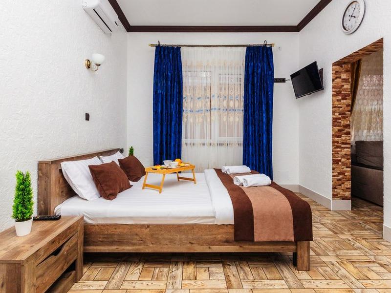 У Оксаны (ул. Пионерская)