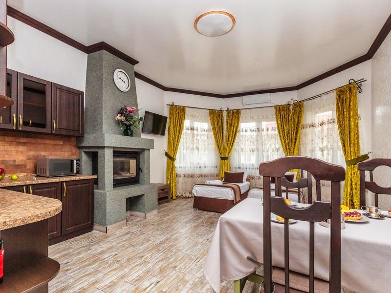 У Оксаны (ул. Пионерская)