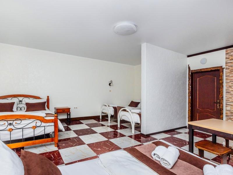 У Оксаны (ул. Пионерская)