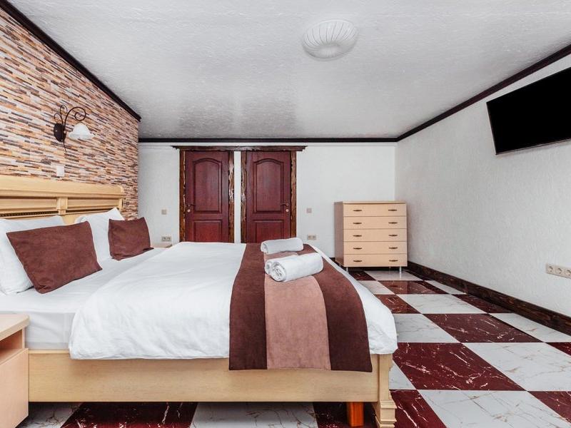 У Оксаны (ул. Пионерская)