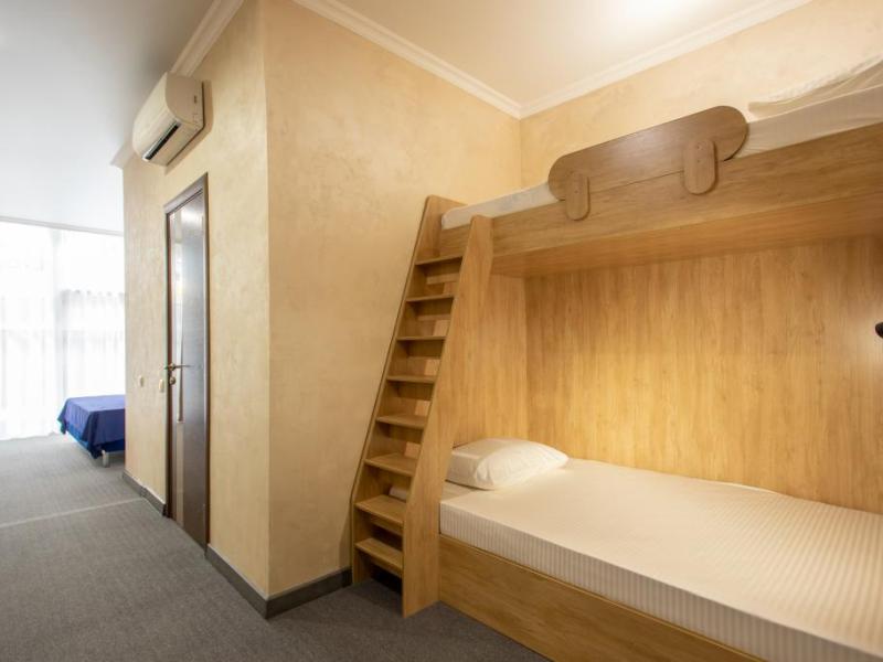 Golden Kids (Шевченко 32)