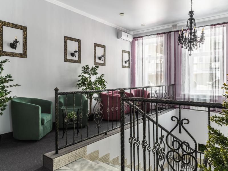 Florinn Hotel