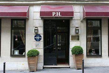 121 Paris Hotel 