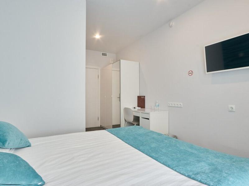 Steps Hotel