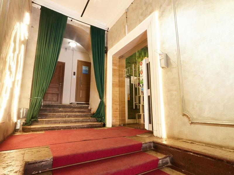 Steps Hotel