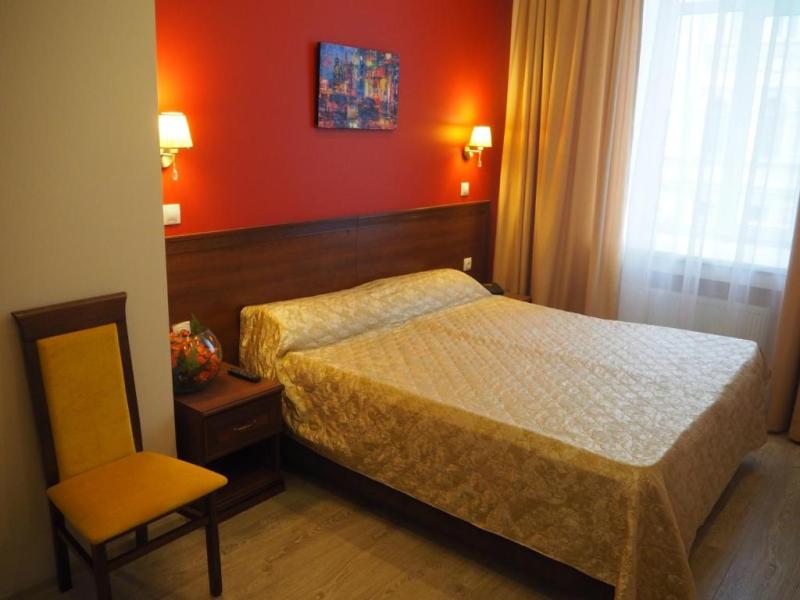 Dell Arte Hotel