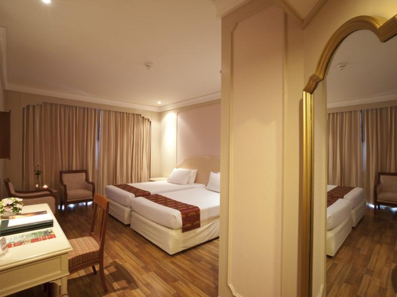 The Emerald Hotel