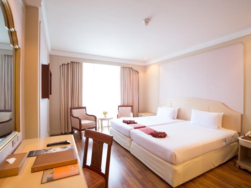 The Emerald Hotel