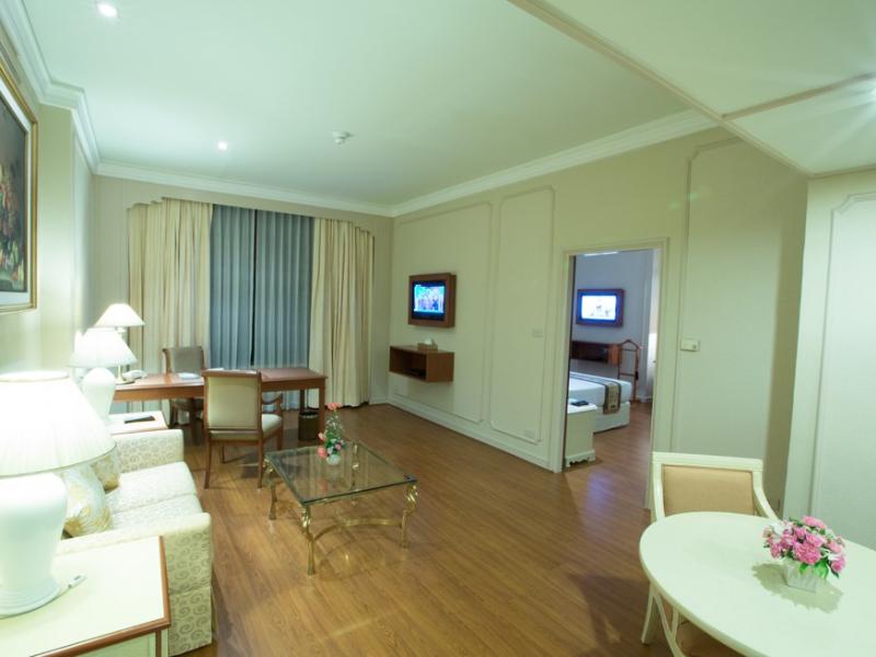 The Emerald Hotel