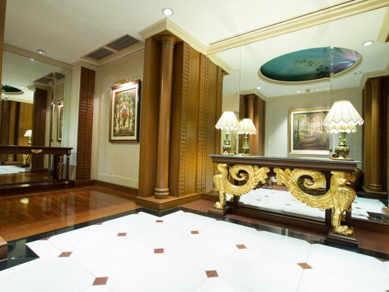 The Emerald Hotel